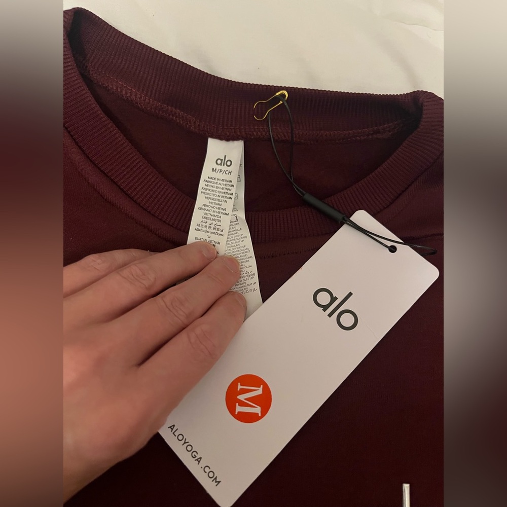 NWT Alo Accolade Set Crewneck Sweatshirt and Straight Leg Sweatpants Burgundy - Picture 8 of 12